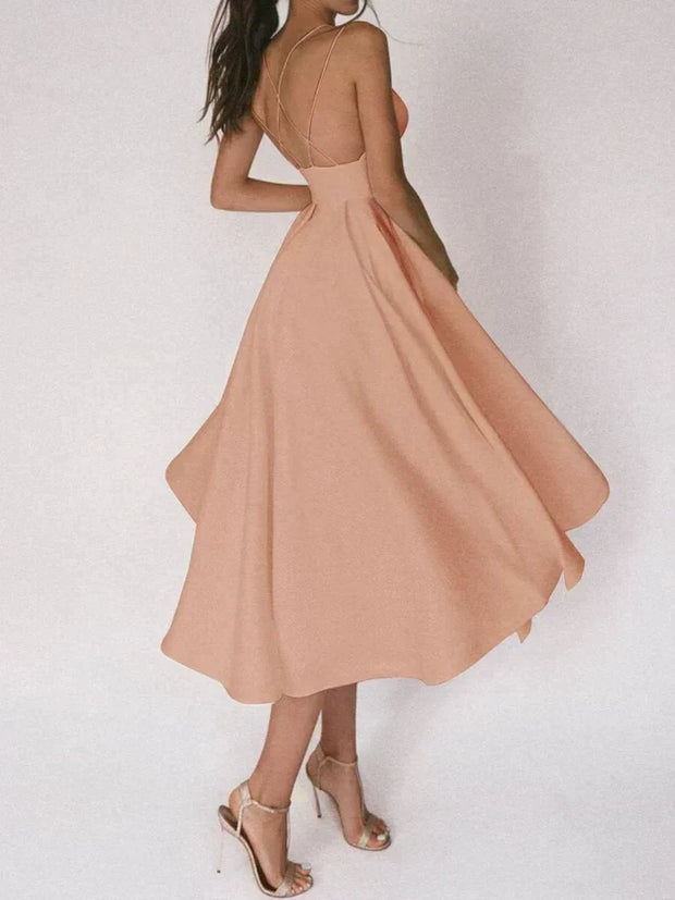 Mandy Midi Dress - Chic and Comfortable with Backless and V-Neck for an Elegant Look-Cramta