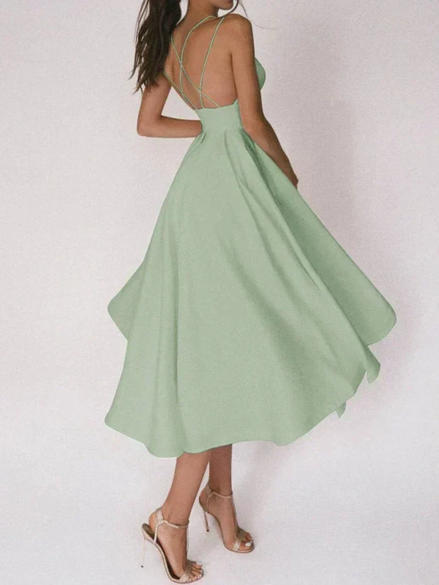 Mandy Midi Dress - Chic and Comfortable with Backless and V-Neck for an Elegant Look-Cramta