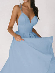 Mandy Midi Dress - Chic and Comfortable with Backless and V-Neck for an Elegant Look-Cramta