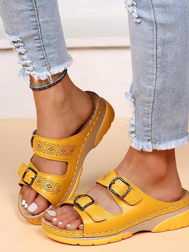 Adjustable Orthopedic Leather Sandals for Women with Arch Support – Breathable Comfort and Low Heel-Cramta