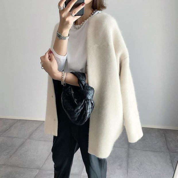 Brushed Wool Women's Cardigan with Snap Closures – Elegant Layering Piece for All Occasions
