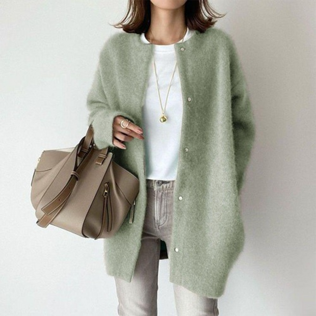 Brushed Wool Women's Cardigan with Snap Closures – Elegant Layering Piece for All Occasions
