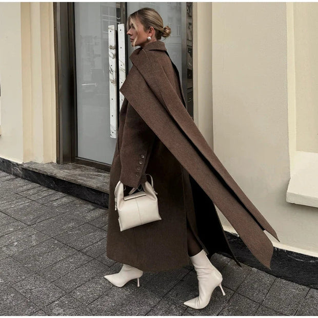 Elegant Drape Coat with Double-Breasted Design – Luxe Statement Outerwear for Cooler Seasons