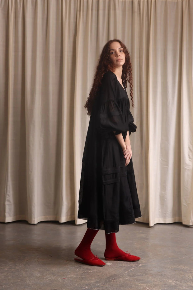 Elegant Women's Black Midi Dress with V-Neck and Exaggerated Sleeves – Perfect Cocktail or Formal Dress