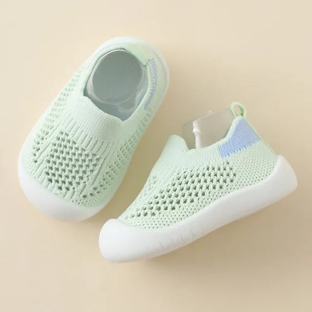 Kids Blue Sneakers Size 10 – Breathable Mesh with Non-Slip Sole for Active Play