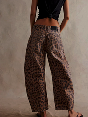 Leopard Print Wide Leg Jeans with Mid-Rise Fit for Comfortable Stylish Wear 2