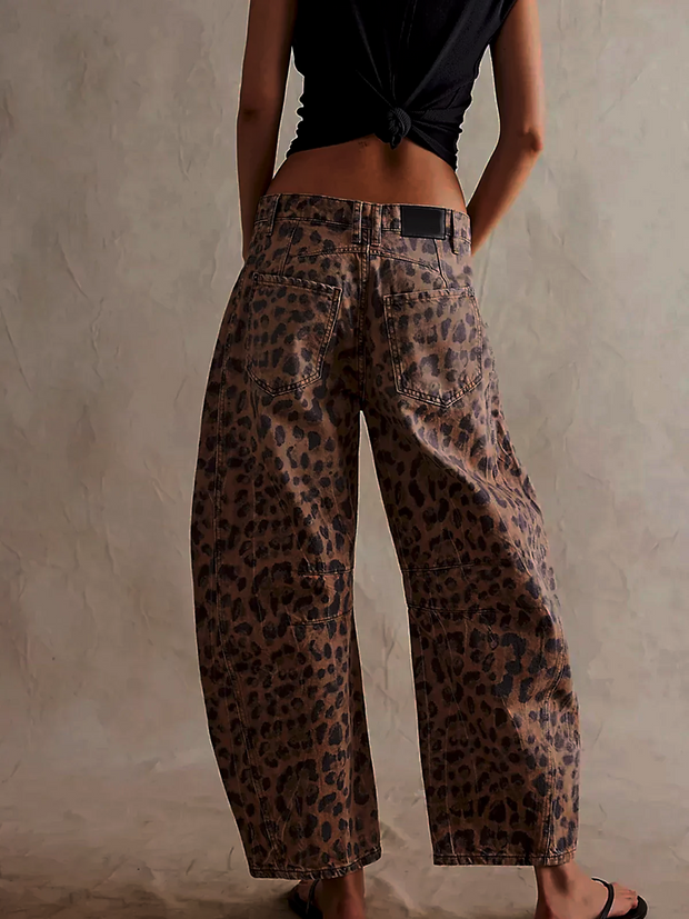 Leopard Print Wide Leg Jeans with Mid-Rise Fit for Comfortable Stylish Wear 2