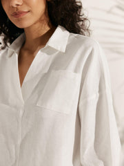 Linen Oversized Women's Shirt with V-Neck, Rounded Hem, and Front Pocket – Comfortable and Stylish