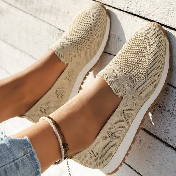Men's Breathable Comfort Shoes, Beige Synthetic Footwear, Size 40 for All-Day Wear, Stylish and Versatile Design