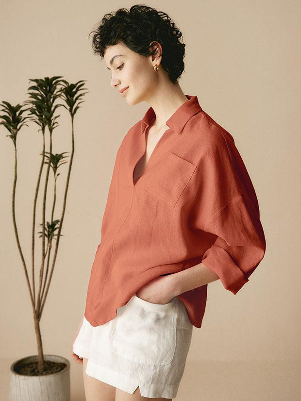 Oversized Women's Linen Shirt with V-Neck, Rounded Hem, and Side Pockets for Effortless Style