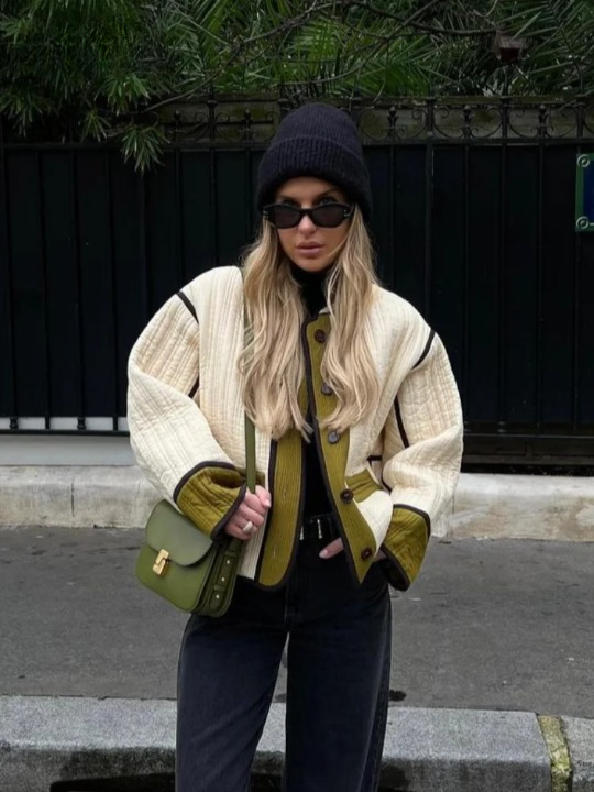 Quilted Jacket with Contrast Piping – Stylish Layer for Everyday Elegance