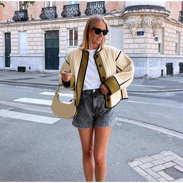Quilted Jacket with Contrast Piping – Stylish Layer for Everyday Elegance