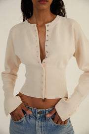 Sculpted Knit Cardigan with Ribbed Waist and Snap Buttons – Casual Chic Outerwear