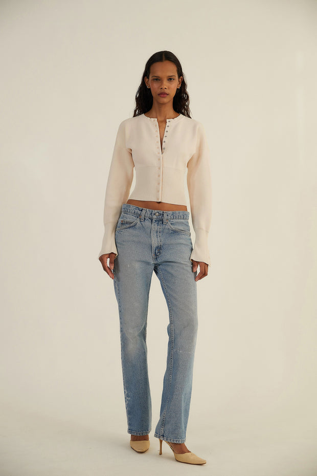 Sculpted Knit Cardigan with Ribbed Waist and Snap Buttons – Casual Chic Outerwear