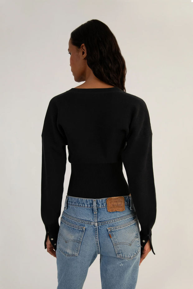 Sculpted Knit Cardigan with Ribbed Waist and Snap Buttons – Casual Chic Outerwear
