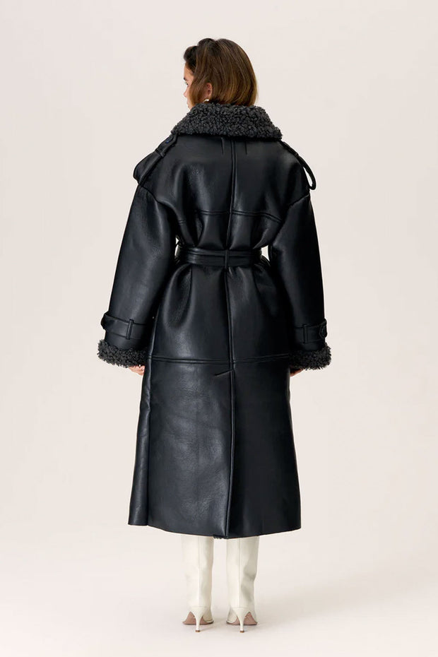 Shearling Trench Coat with Oversized Collar and Sculpted Waist Belt – Luxurious Cold-Weather Outerwear