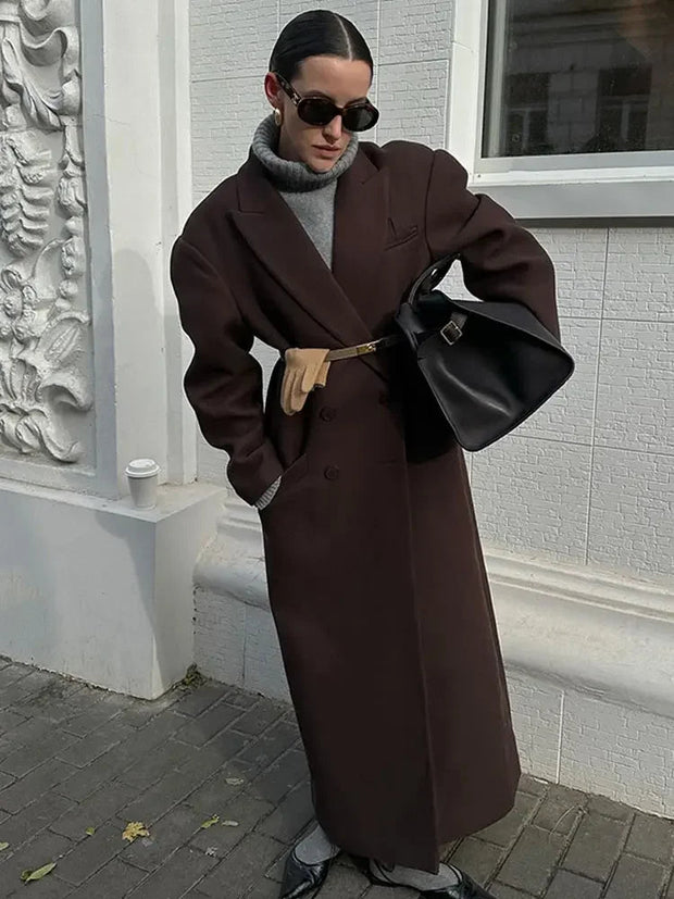 Structured Longline Coat with Padded Shoulders – Elegant Winter Outerwear