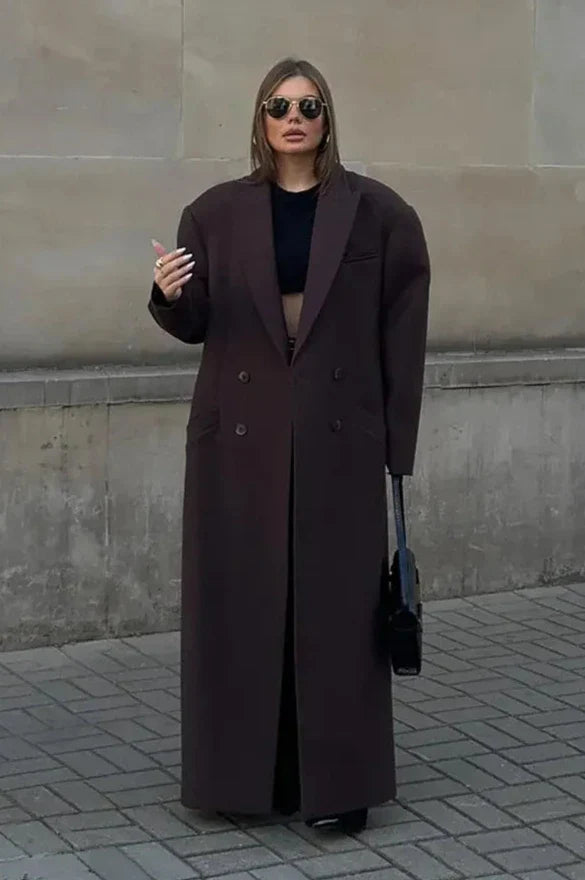 Structured Longline Coat with Padded Shoulders – Elegant Winter Outerwear