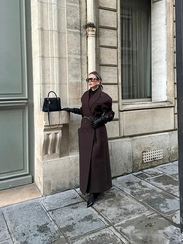 Structured Longline Coat with Padded Shoulders – Elegant Winter Outerwear