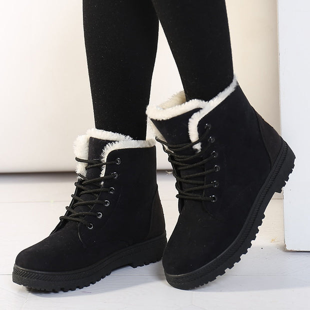 Women's Insulated Black Winter Boots - Size 8, Comfortable and Stylish