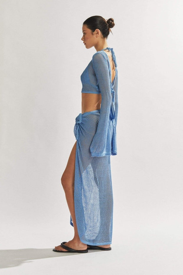 Women's White Sarong Dress with Backless Design and Flare Sleeves – Perfect for Summer Beach and Casual Events