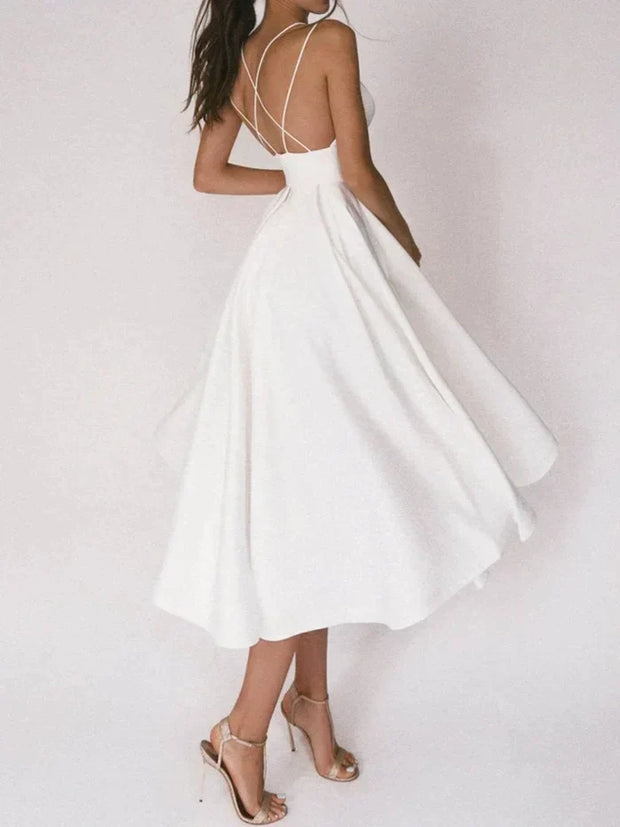 Mandy Midi Dress - Chic and Comfortable with Backless and V-Neck for an Elegant Look-Cramta