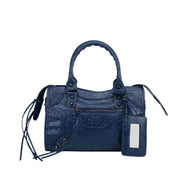 Genuine Leather Handbag – Classic Elegance and Handcrafted Finish for a Refined Style-Cramta
