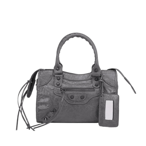 Genuine Leather Handbag – Classic Elegance and Handcrafted Finish for a Refined Style-Cramta